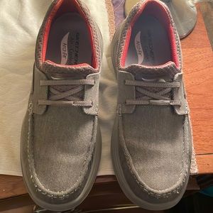 Men’s Skechers Arche Fit Slide on Shoes. Size 11.